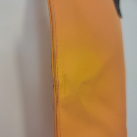 Veuve Clicquot Insulated Champagne Carrier Bag - Picture 5 of 10